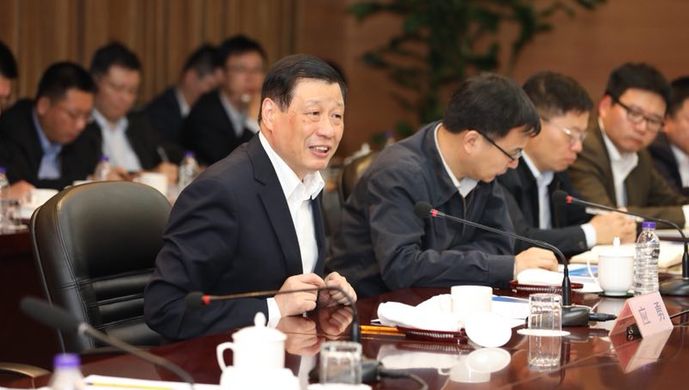 應勇調研上汽集團：實現(xiàn)可持續(xù)發(fā)展，成為世界著名汽車集團，還得靠這個