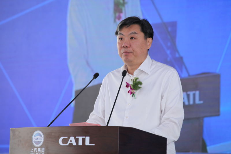 上汽與國內(nèi)動力電池領(lǐng)頭羊強(qiáng)強(qiáng)聯(lián)手，勢欲趕超特斯拉，搶占龍頭老大