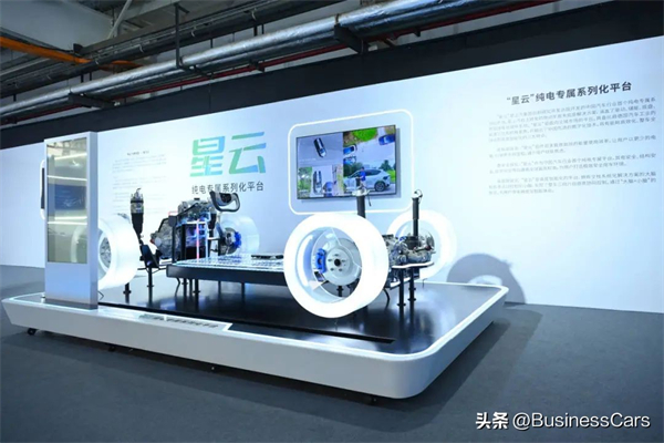 上汽牽手華為，為中國(guó)汽車市場(chǎng)打造美好靈魂與夢(mèng)想