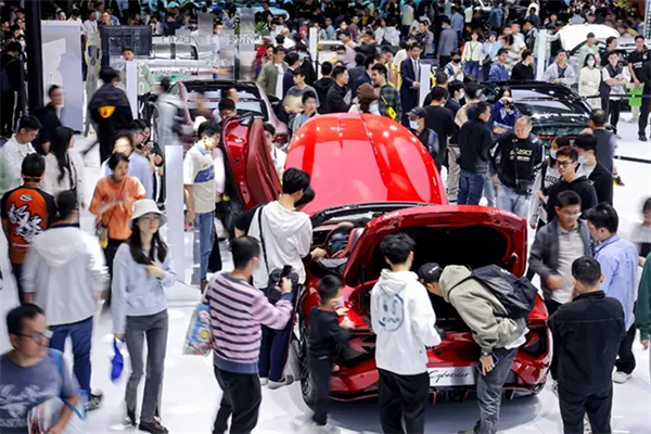 專訪賈健旭：以“新范式”破局，重構中國汽車新坐標